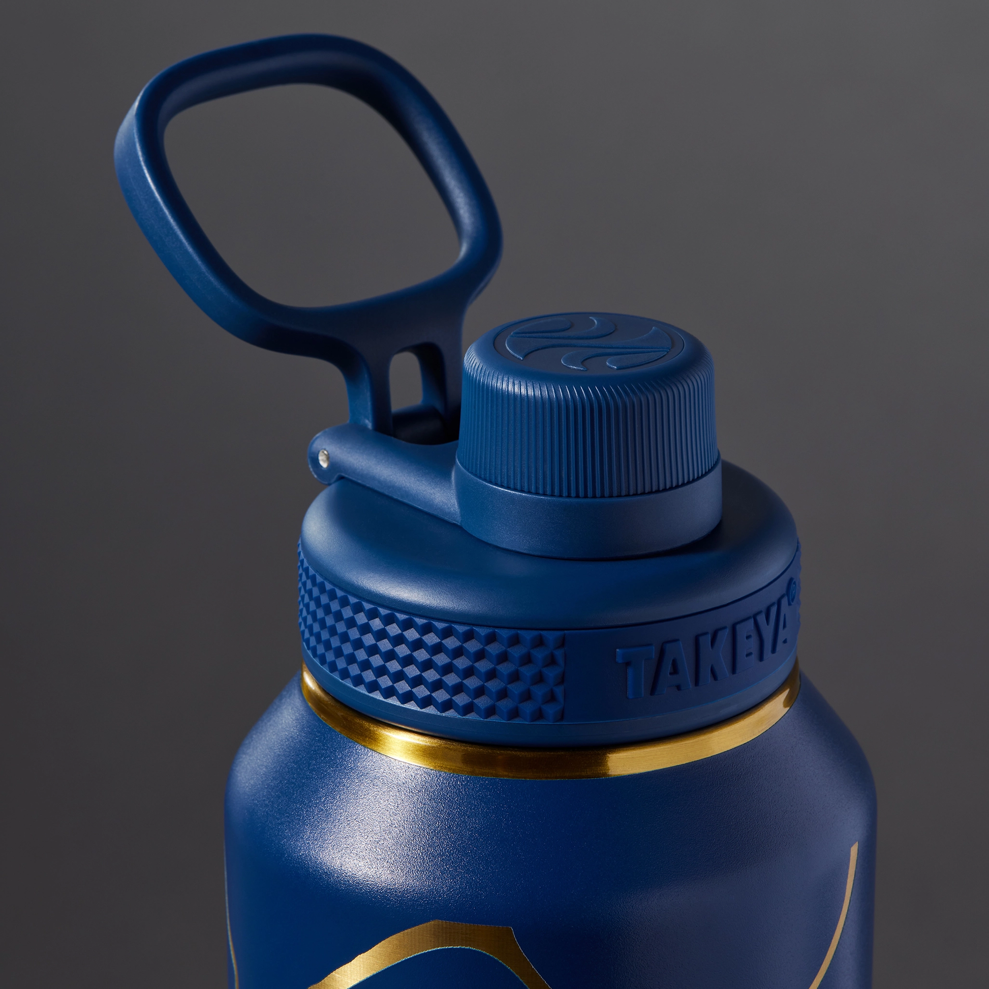 kintsugi-water-bottle-with-spout-lid-t8 51390-TK_HO25_Kintsugi_Takeya9266.png